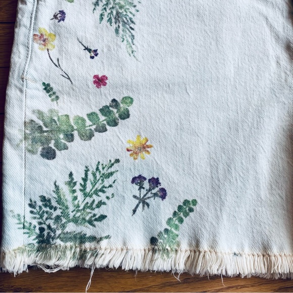 Anthropologie Pilcro Floral Print Denim Shorts 29 NWOT - Picture 6 of 9